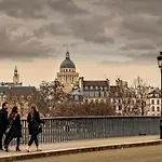 Charming 1Br Apartment With Terrace Le Marais Paris Center