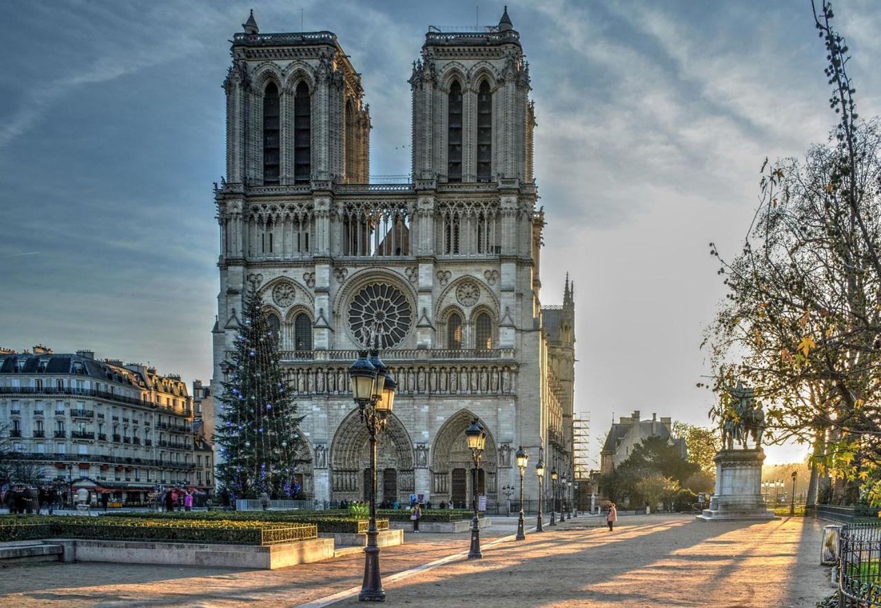 Charming 1br With Terrace Le Marais Center