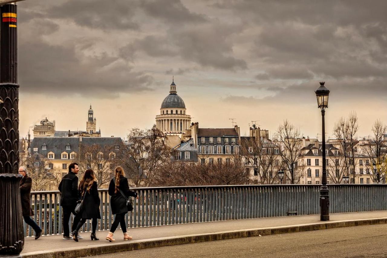 Charming 1br With Terrace Le Marais Center Apartment Paris